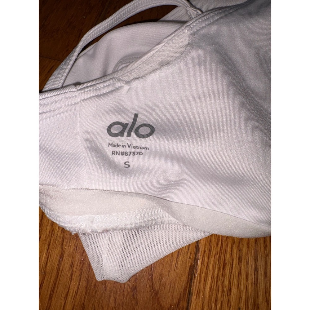 Alo Yoga women's White Strappy Back V Neck Sports Bra Size small S  W9078R - Picture 3 of 7